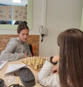 Moma New School - Chess time - chess 3