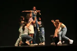 Moma New School - Friends of Raffaella - friends3