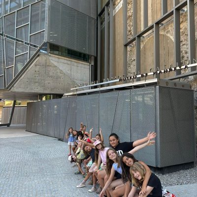 Moma New School -  - 15