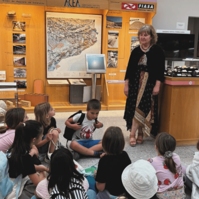 Moma New School - Visita al GEOMUSEU! - ewrwe